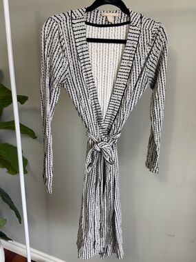 Banana Republic Blue and White Patterned Long Sleeve Midi Wrap Dress Size S